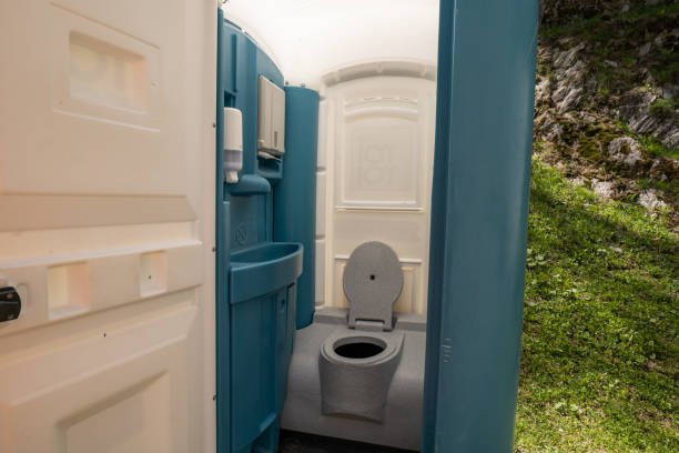 Best Emergency porta potty rental  in Cleveland, FL