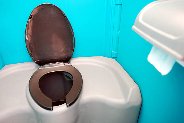 Best Porta potty delivery and setup  in Cleveland, FL