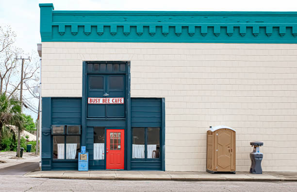 Best Portable bathroom rental  in Cleveland, FL